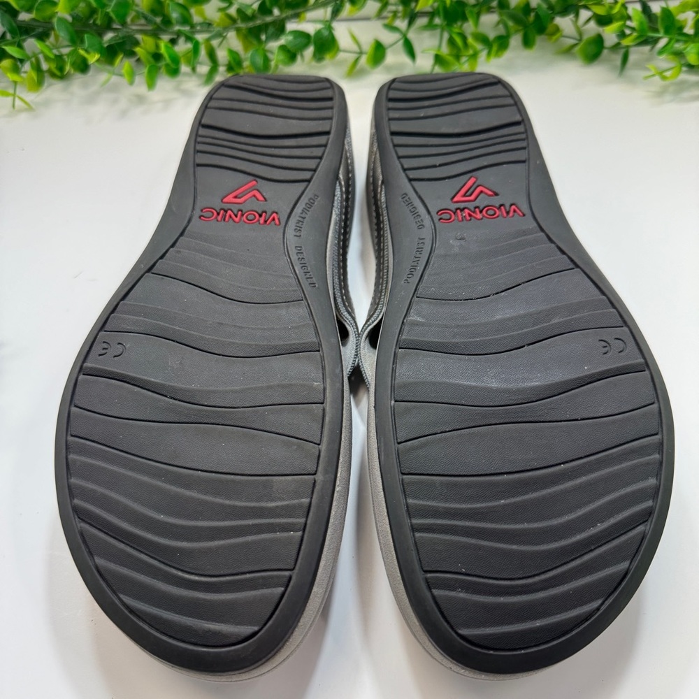Vionic Silver Metallic Flip Flops Size 9 - image 5